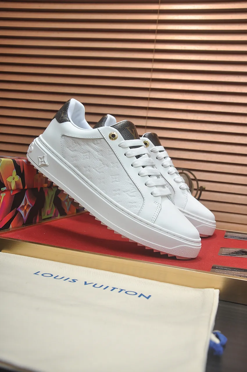 Men's shoes 💰540💶[LOUIS VUITTON] Original order price (water-dyed cowhide lining) new model 🍀LV Louis Vuitton * - top version of LV classic trendy shoes! Made of imported original cowhide, water-dyed cowhide lining, and original wear-resistant rubber outsole! High quality products! Code number 38-45 (45 is custom-made and cannot be returned or exchanged)